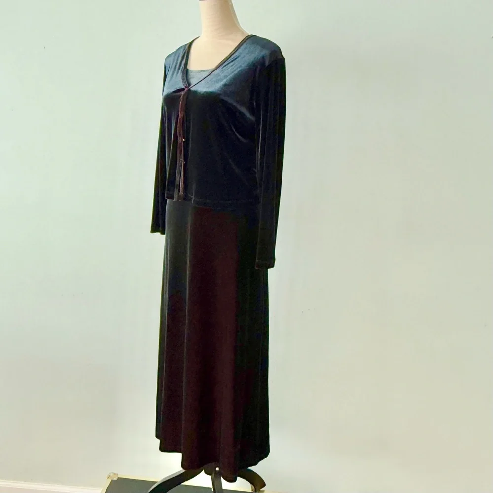 Vintage CDC Caren Desiree  Company Elegant Black Velvet Dress and Cardigan Set M - Picture 8 of 15